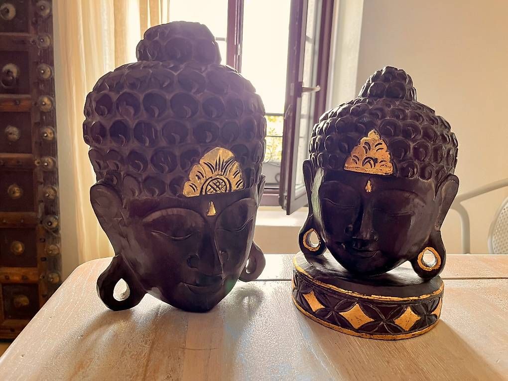 Skulpturen & Statuen: Têtes de figurine boudhistes – Gebraucht aus Font von Etvous