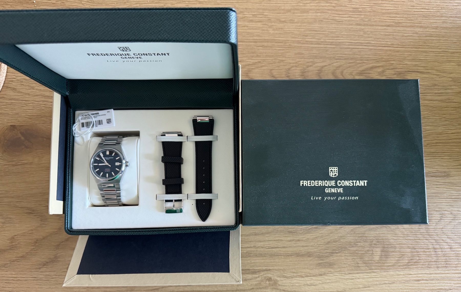 Frederique Constant Montres: Frederique Constant - Highlife COSC – D'occasion à Neuchatel par TGPsa 1