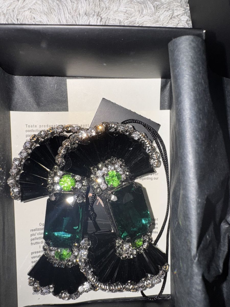 Alle Dekorationen: Schuhe schmuck  – Neu (gemäss Beschreibung) aus Münchenstein von By.gabriela.v 2