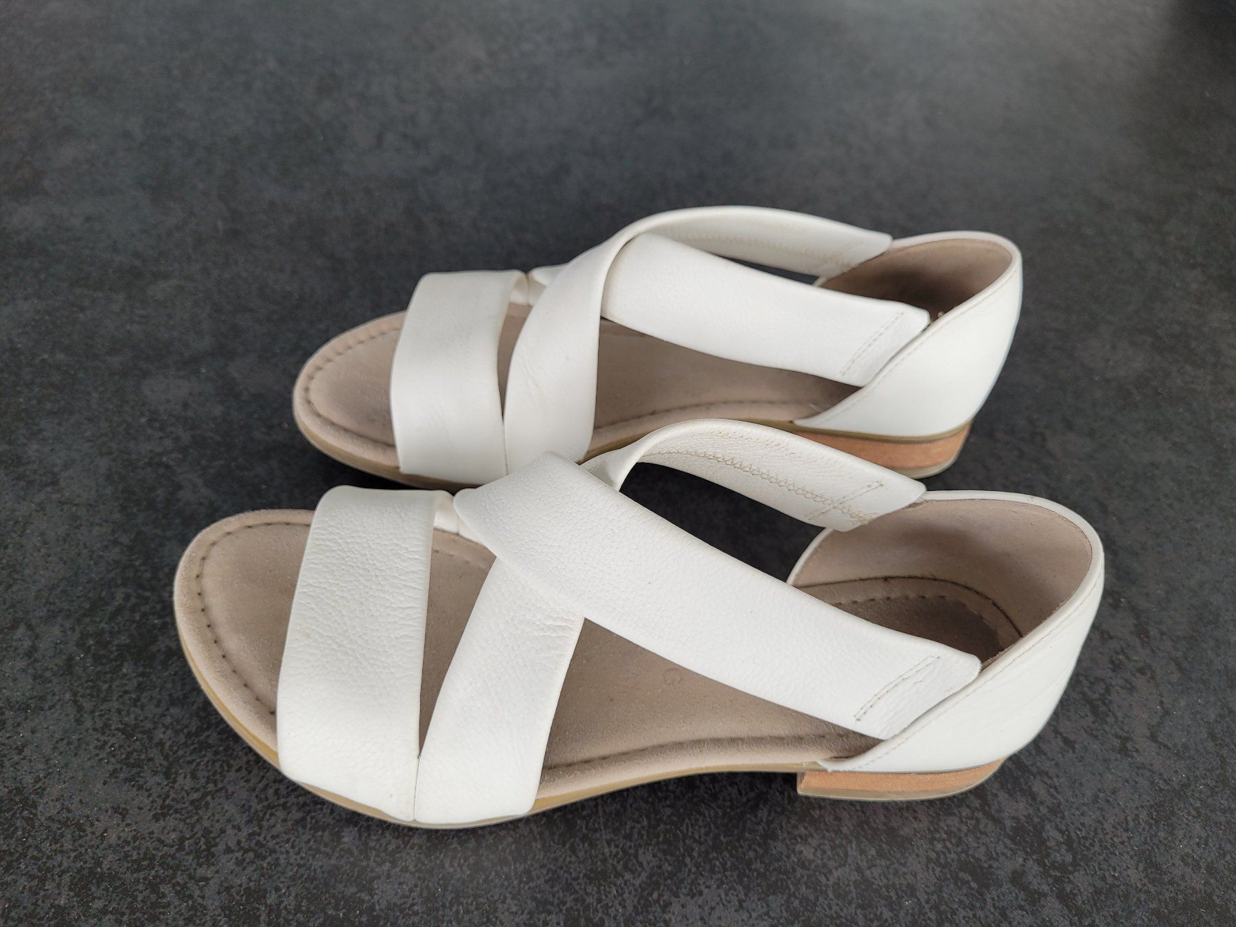 Gabor Scarpe da donna: Gabor Sandalen weiss – Usato da Seengen venduto da JolNied 1
