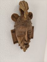 Afrikanische Holzmaske mit Vogelfigur, vrmtl. Burkina Faso