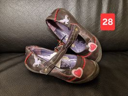 Jolies chaussures fille taille 28