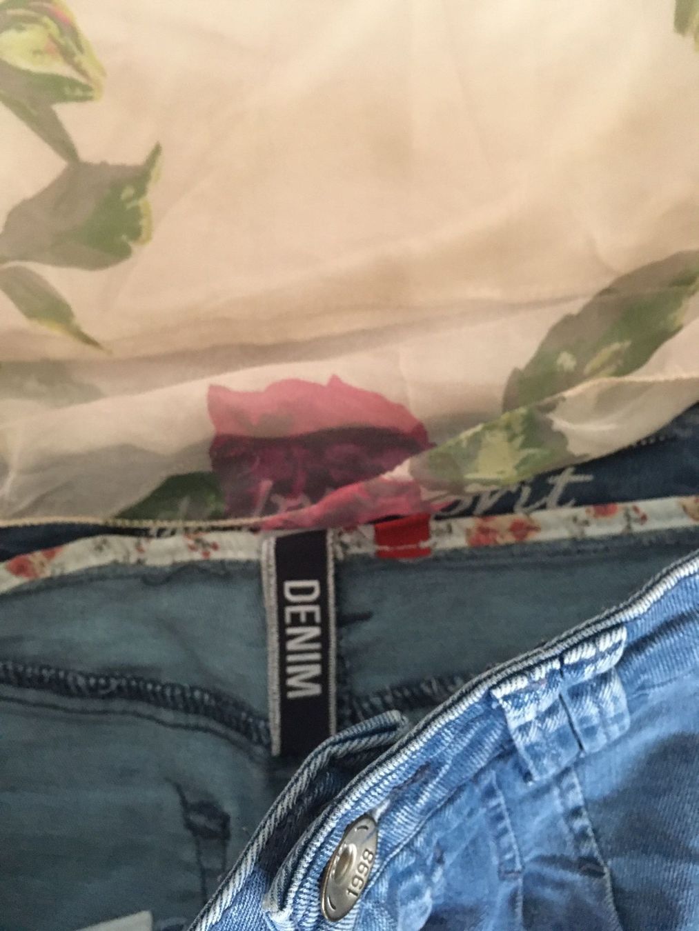 Esprit Gonne: Jeansrock Esprit, Top Ipsy Gr. 36 – Usato da Muotathal venduto da robin40 2