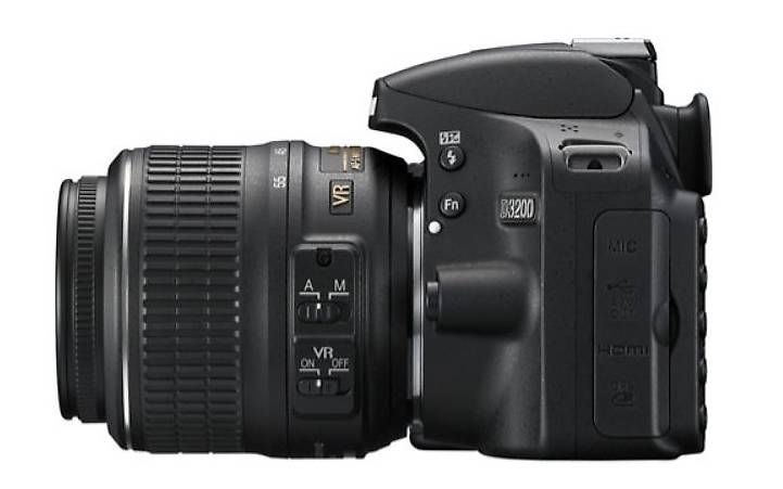 Fotocamera: Nikon D3200 mit Objektiv – Usato da Aarau venduto da gurnigel65 1