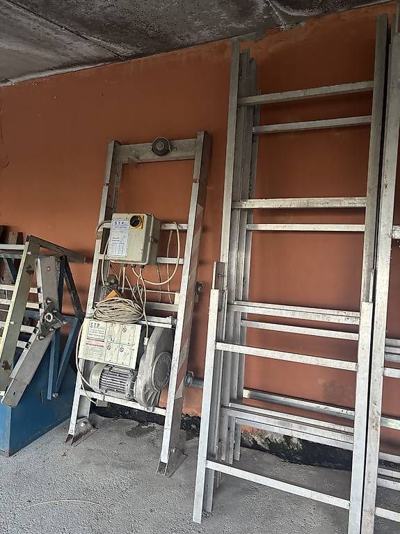 Treppen: SCALA DA CANTIERE ELEVATRICE – Gebraucht aus Brissago von inf_xwp8 4