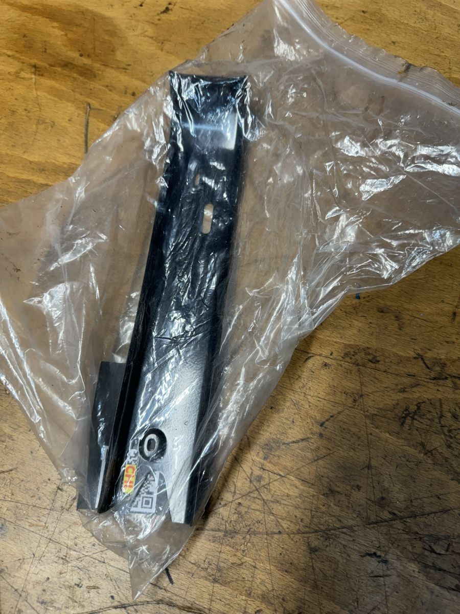 Piaggio Parti ricambio per ciclomotori: Piaggio Kabel Abdeckung – Nuovo e nell'imballaggio originale da Dübendorf venduto da Sachs621 1
