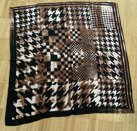 100% Seiden Foulard 🌸