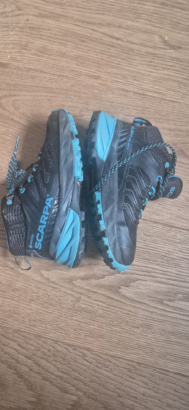 Scarpa Schuhe für Jungen: Wanderschuhe Scarpa GR 29 – Gebraucht aus Muri b. Bern von MilaE 2