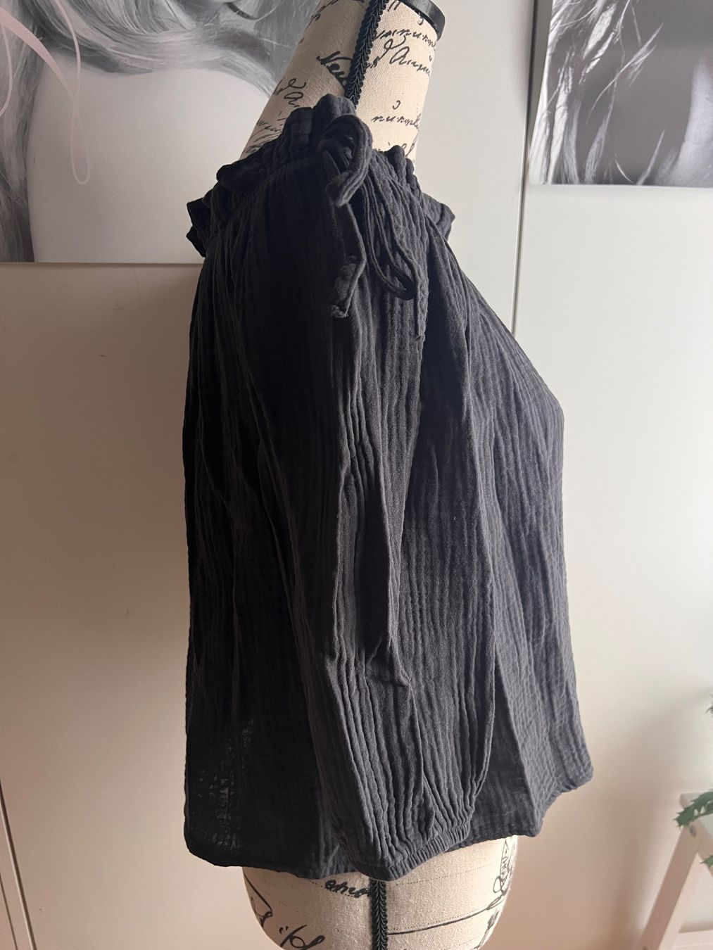 Only Top: Off-Shoulder Flowy Top - schulterfreies Sommertop Grösse S – Usato da Hünenberg See venduto da mississauga 2
