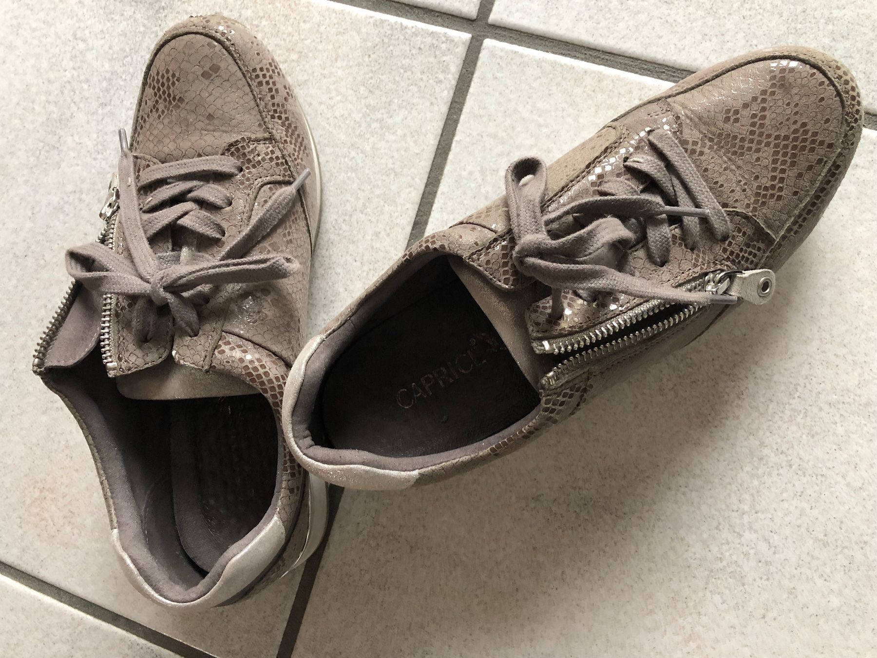 Scarpe da donna: Halbschuh Caprice – Usato da Liestal venduto da FlomiVivi