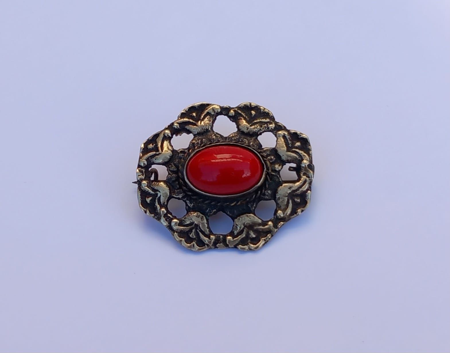 Broches & Aiguilles: Alte Brosche mit rotem Glasstein – D'occasion à Winterthur par Jopf1 2