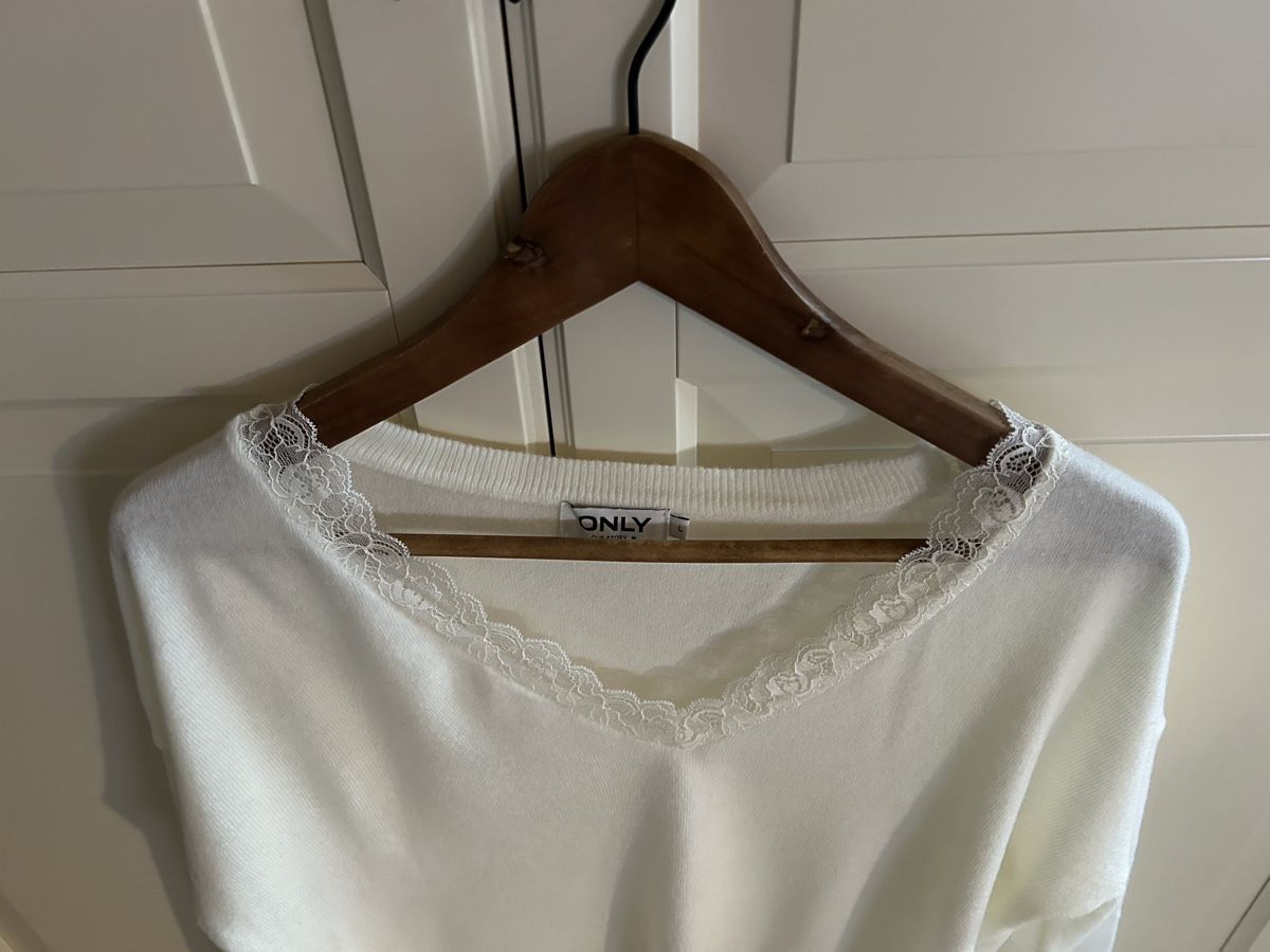 Only Pullover & Sweatshirts: Pullover ONLY, off white, Grösse L – Neu (gemäss Beschreibung) aus Diessenhofen von Bmaurice