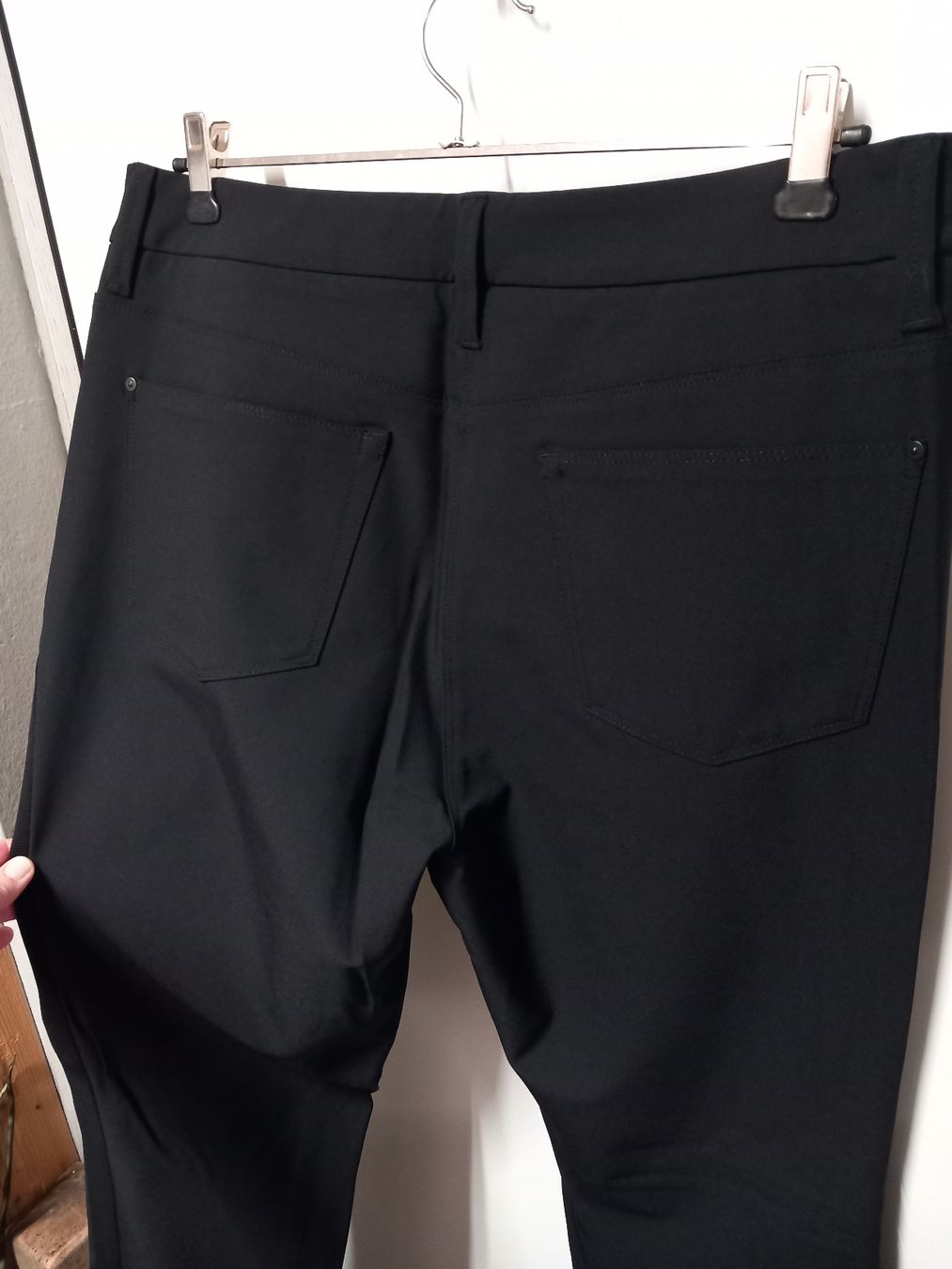 Cambio Pantaloni: CAMBIO Elastische, elegante Hose Gr.44 schwarz, neuwertig – Nuovo (secondo la descrizione) da Gwatt (Thun) venduto da umwelt-brocki 2