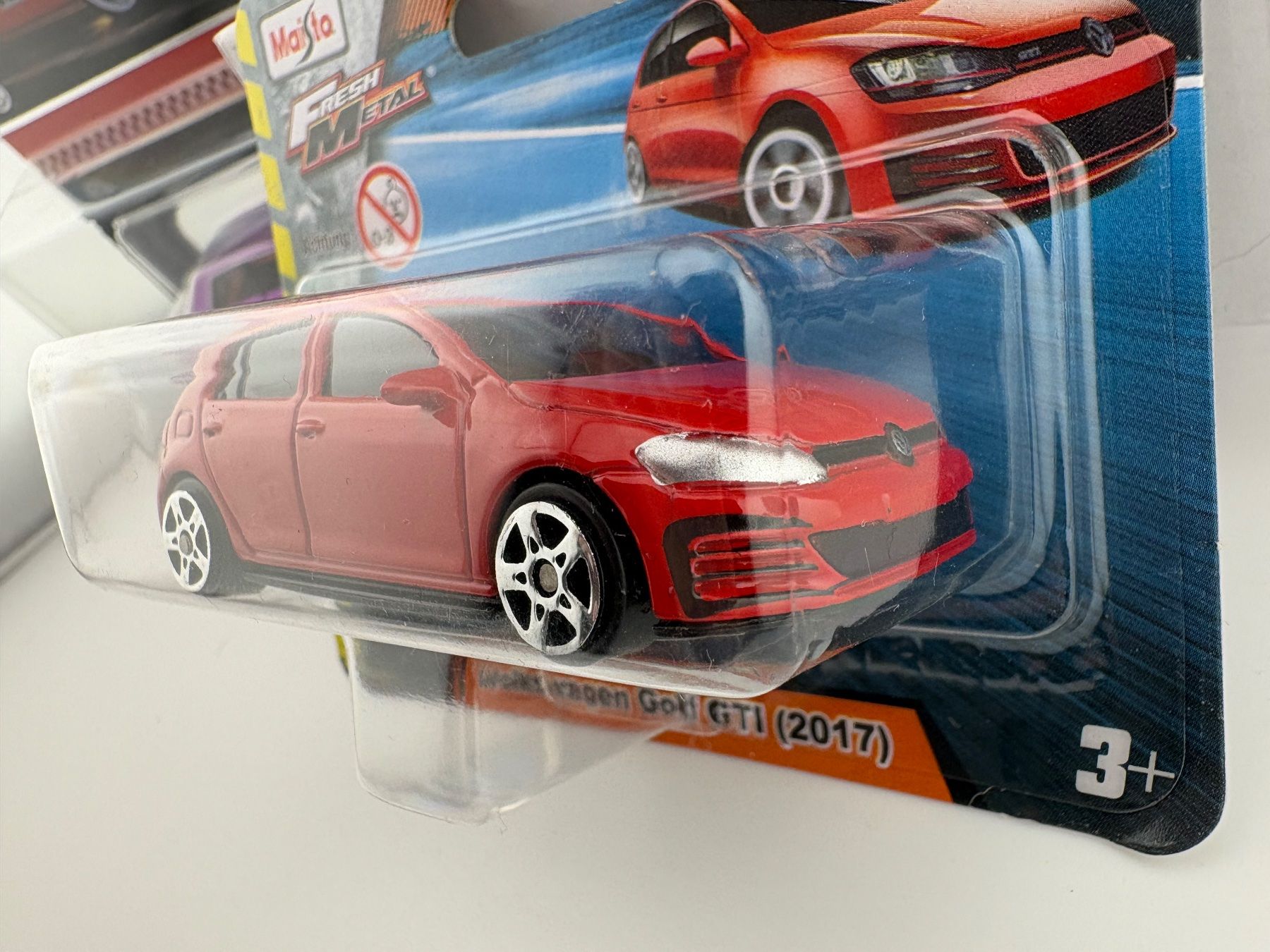 Maisto Modellini d'auto: Maisto Volkswagen Golf GTI 2017 – Nuovo e nell'imballaggio originale da Flawil venduto da HeisseReifen 2