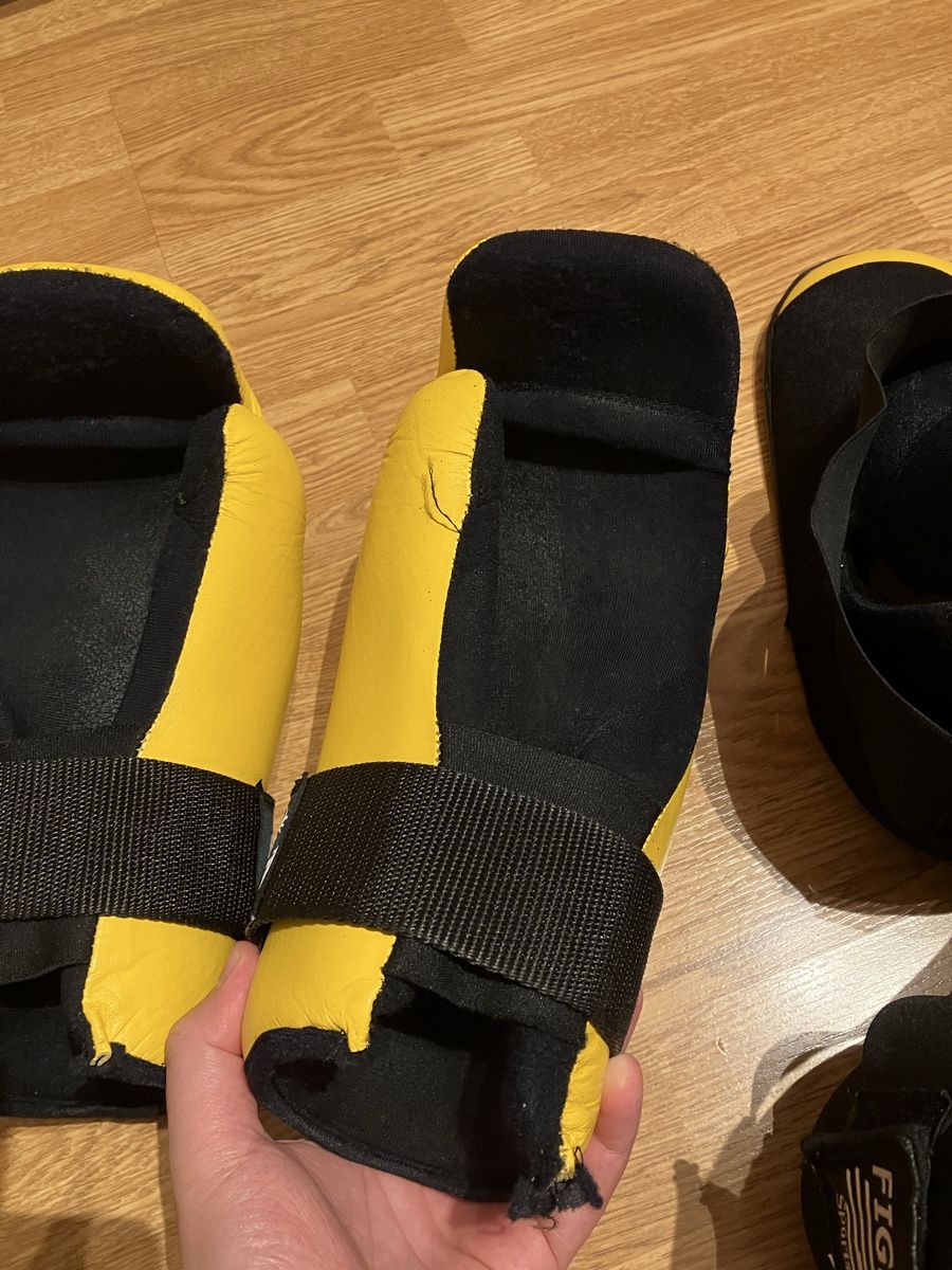 Guanti & manicotti: Boxhandschuhe inkl. Fusschutz – Usato da Gossau ZH venduto da covi90 2