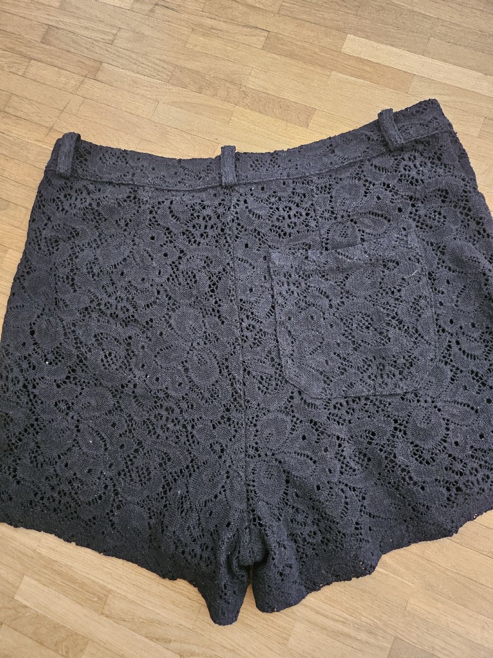 Desigual Pantaloni: Joli short neuf dentelle – Nuovo e nell'imballaggio originale da La Tour-de-Peilz venduto da mar_2r26