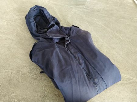 Herren Jacke mit Kaputze Grösse M