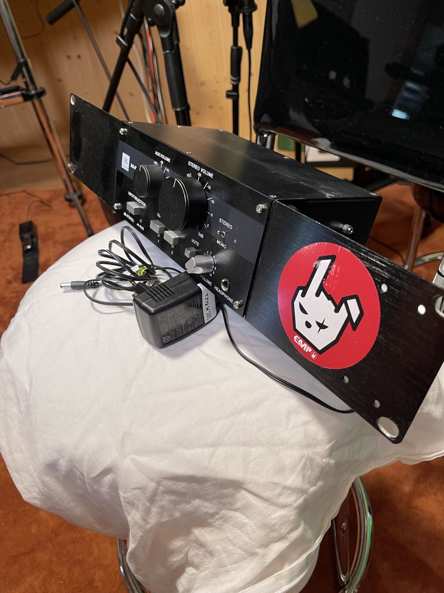 Equipement studio: JBL M-Patch 2 Passive Stereo Volume Control – D'occasion à Eriz par qot 2