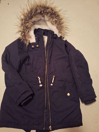 Winterjacke mit Fellkapuze H&M Gr. 140