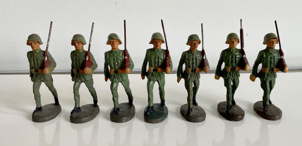 7x Spielzeugfiguren Elastolin Wehrmacht WWII 2