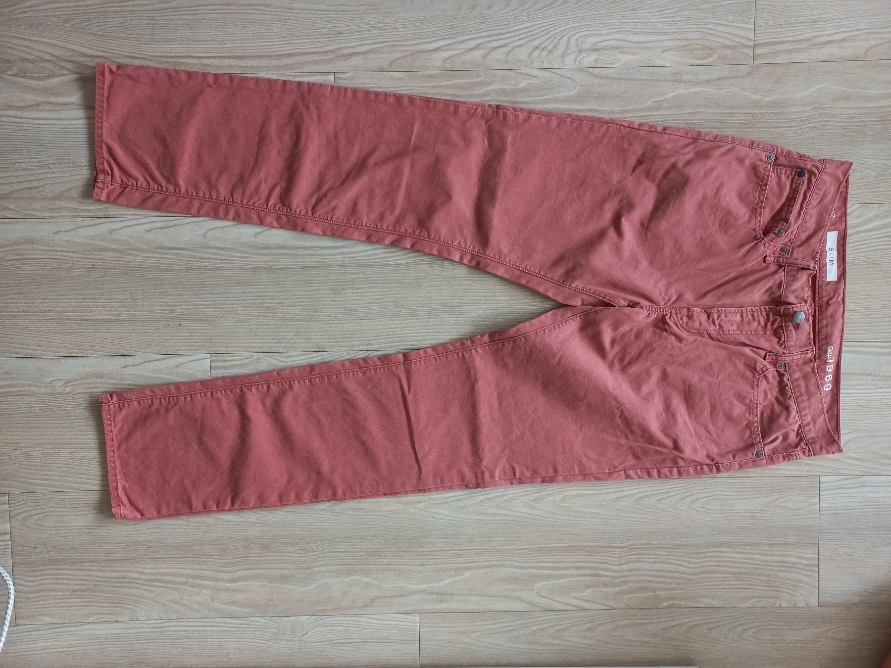 Gap Pantaloni: 3 pantalon GAP – Usato da Châtelaine venduto da ing_mb6r 2