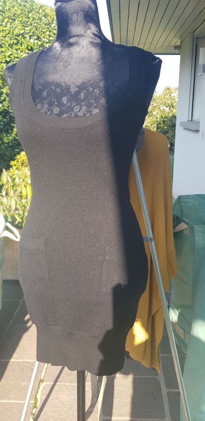 Vestiti: Strechkleid Wolle schwarz Gr. S – Usato da Mörschwil venduto da wunderkiste44 3