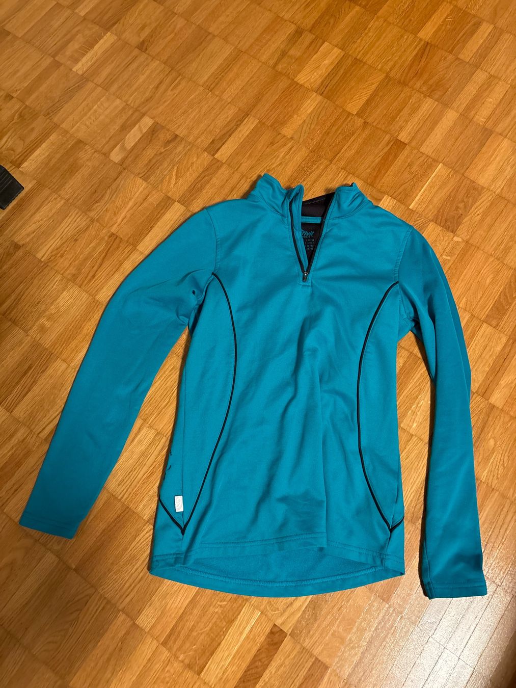 Pulls & Sweat-shirts: Sport Pullover, Grösse 36/38, gebraucht – D'occasion à Winterthur par Sunshine143 2