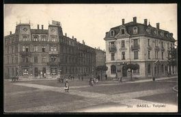 Basel, Tellplatz mit Geschäftshäusern