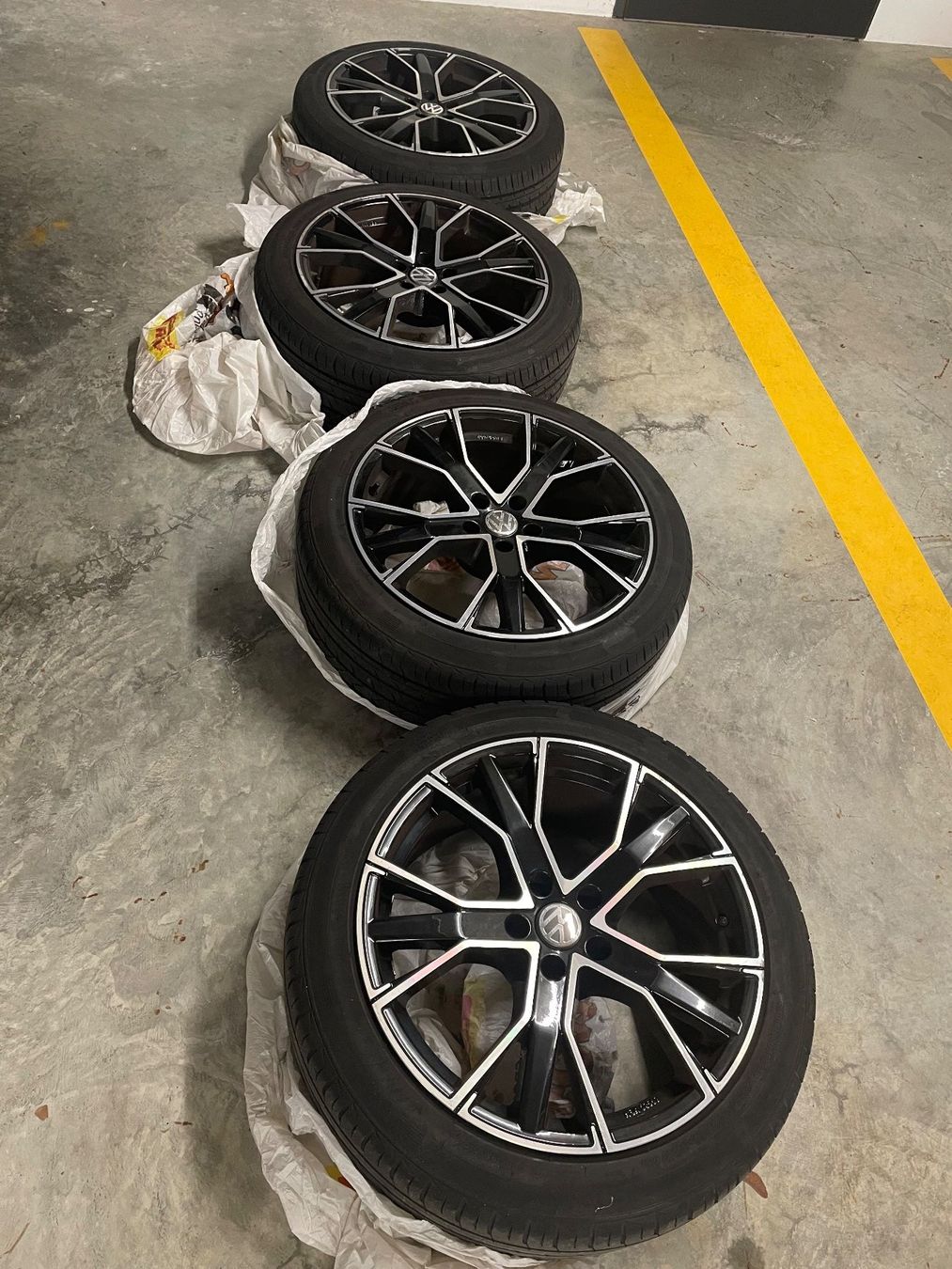 Volkswagen Cerchioni: Jantes VW 8,5JX19H2 – Usato da La Conversion venduto da loboDelavega 1