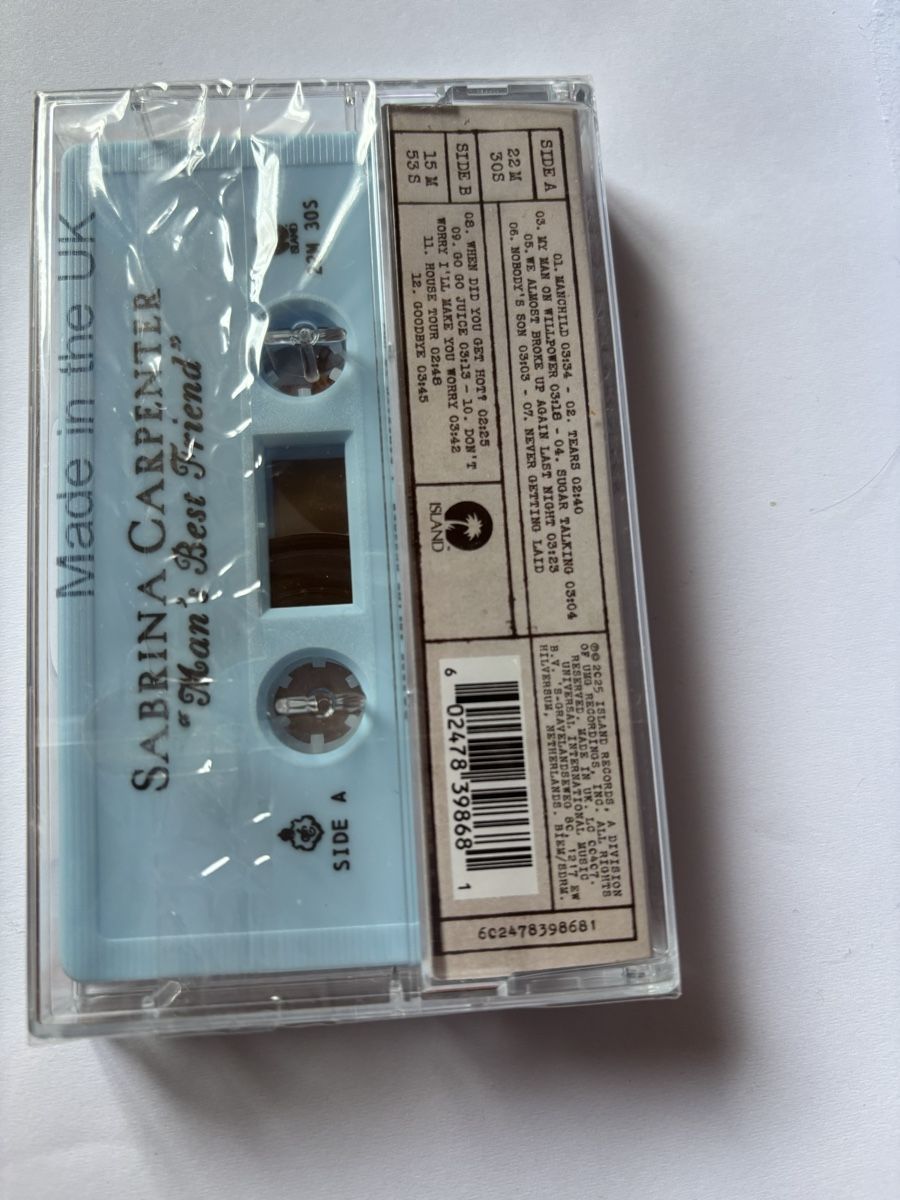 Musicassette: Sabrina Carpenter Kassette  – Nuovo e nell'imballaggio originale da Belp venduto da Friesen01 1