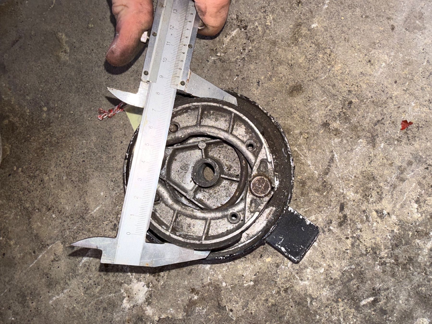 Fantic Mofa-Ersatzteile: Fantic Issimo Mofa Bremsankerplatte – Gebraucht aus Fahrni b. Thun von berger_tuning34 4