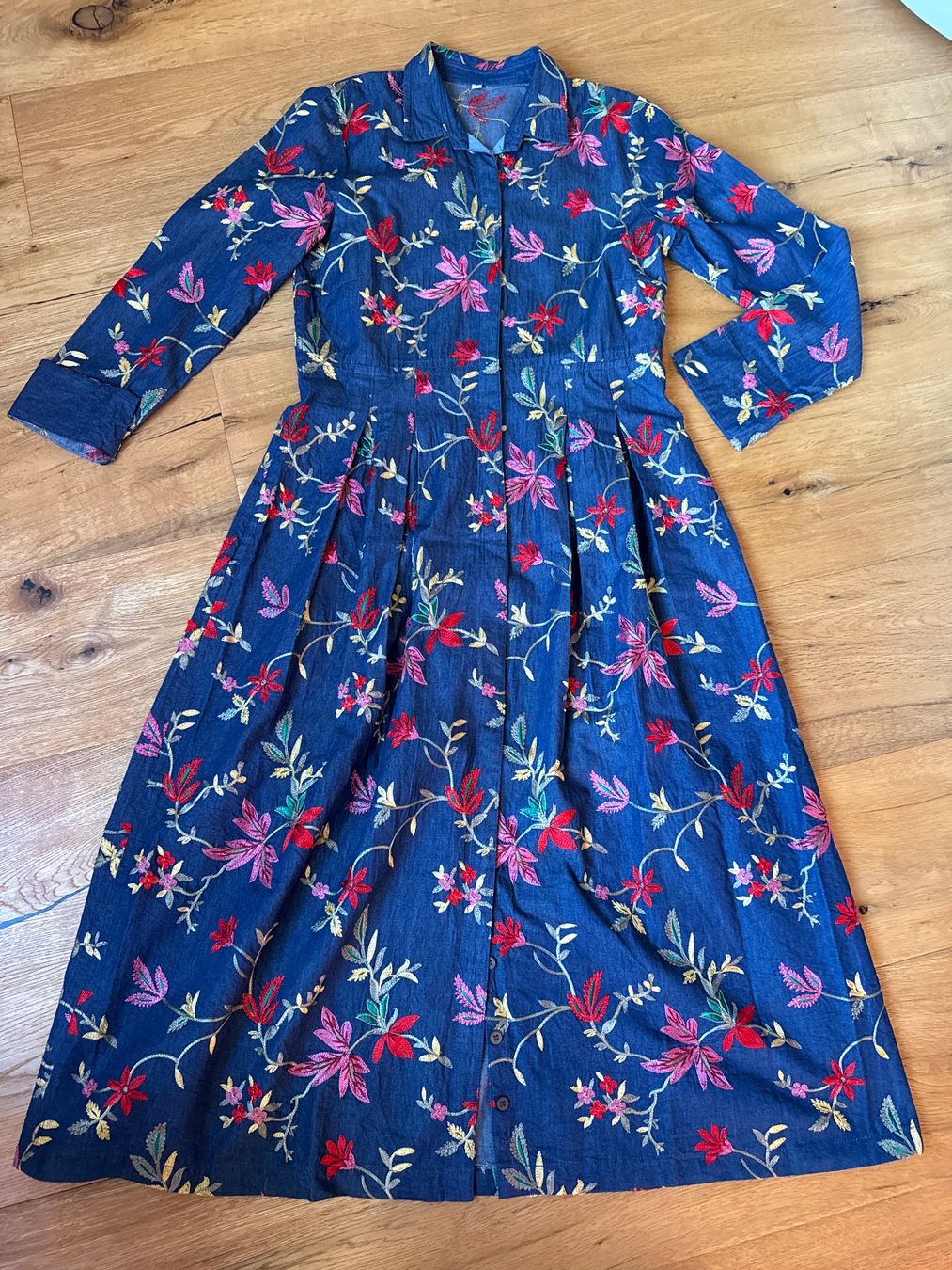 Vestiti: Kleid Tatti – Nuovo (secondo la descrizione) da gurzelen venduto da malu04