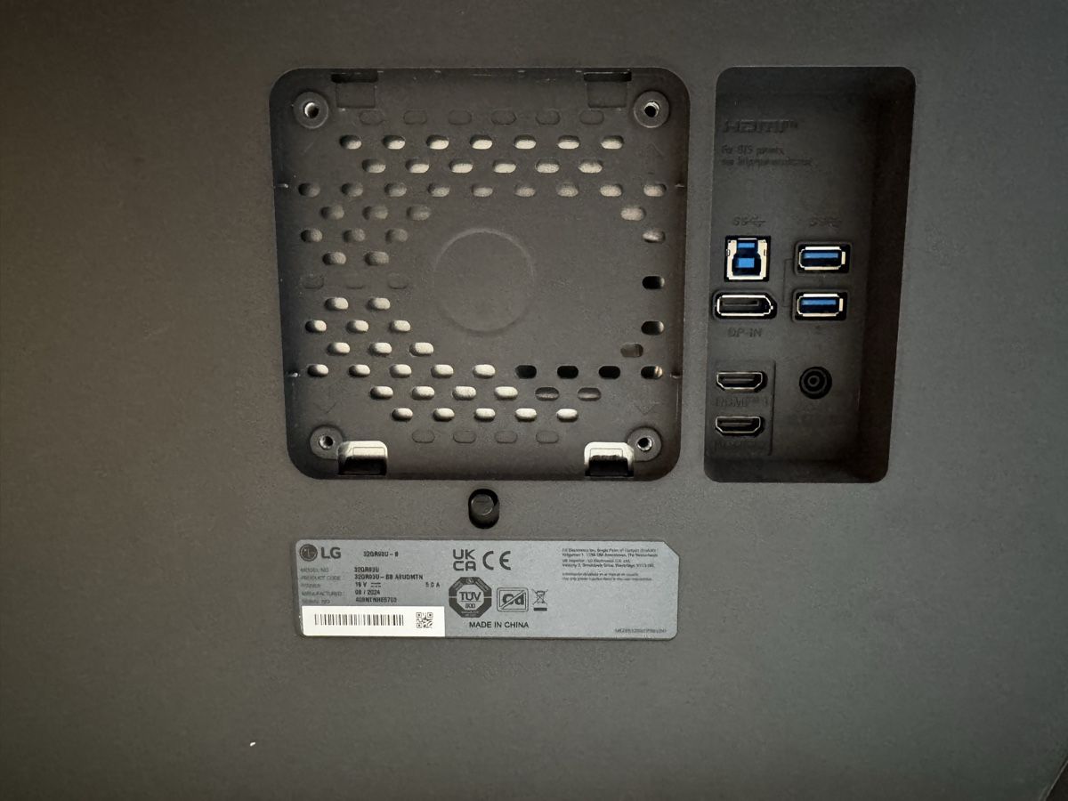 LG Monitor: LG UltraGear 32GR93U-B – Usato da Grenchen venduto da _Nike_ 4