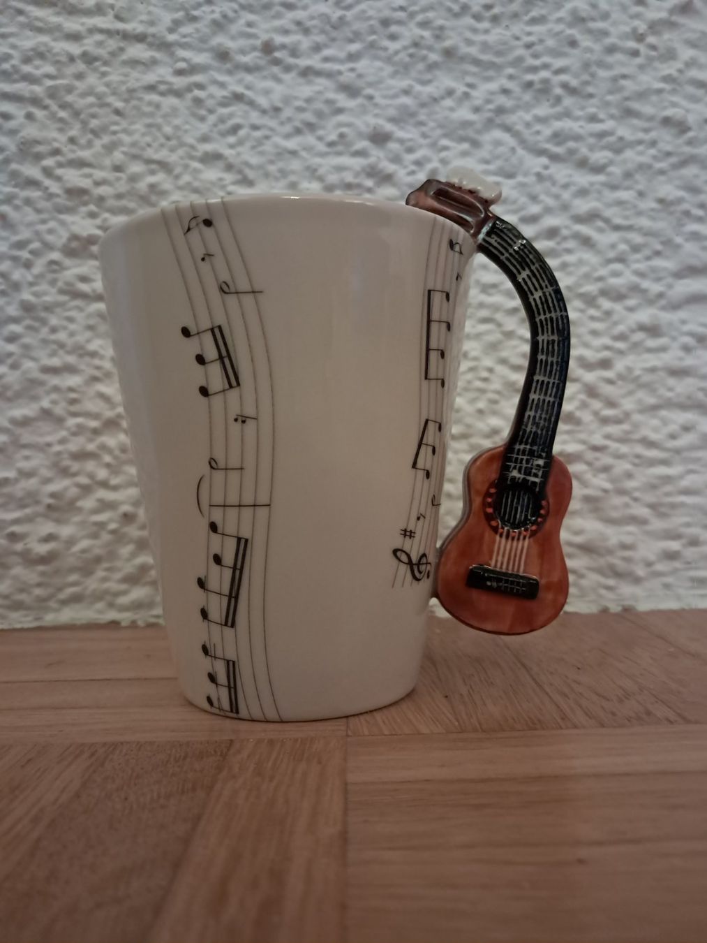 Tazze: Tasse mit Gitarren Henkel – Usato da Obfelden venduto da Eva_32 1
