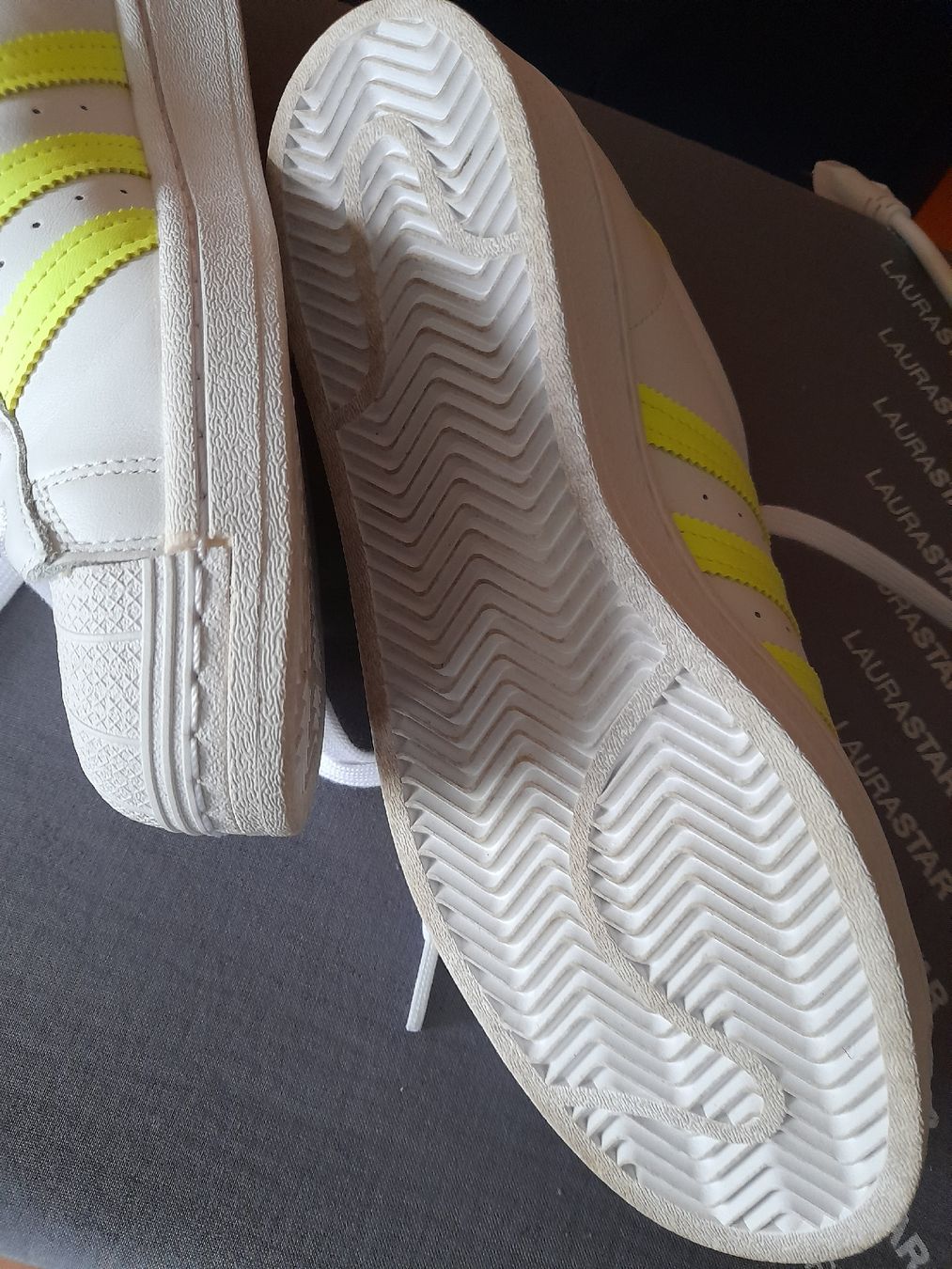 Adidas Scarpe da donna: Adidas Schuhe 39  – Nuovo (secondo la descrizione) da Guschelmuth venduto da farang40 2