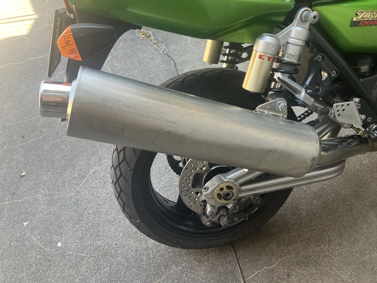 Kawasaki Strada: Kawasaki ZRX 1200 R – Usato da Buttikon SZ venduto da toyotamech 5