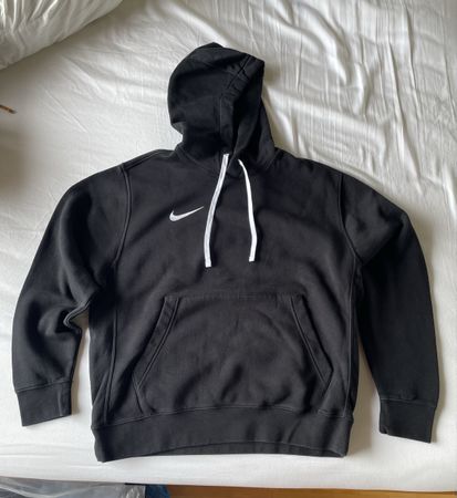 Pull Nike noir