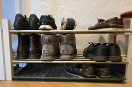 KOSTENLOS Kleiner Schuhschrank/Schuhablage für Eingang