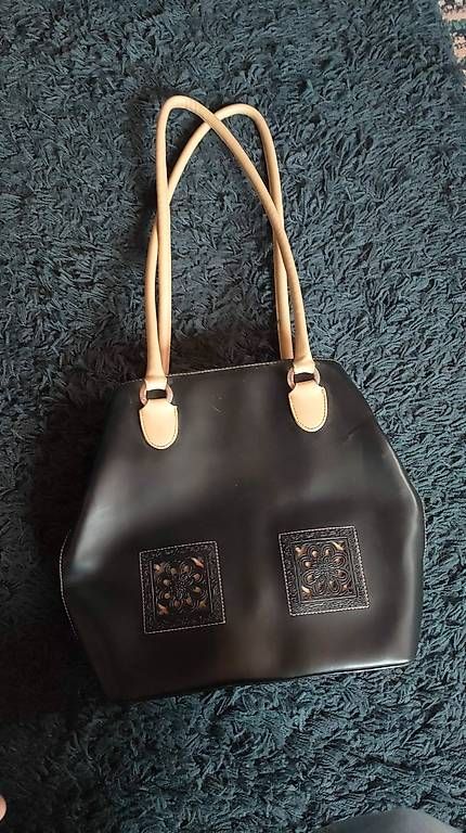 Taschen für Damen: Schöne Tasche – Gebraucht aus Schlattingen von armeFrau