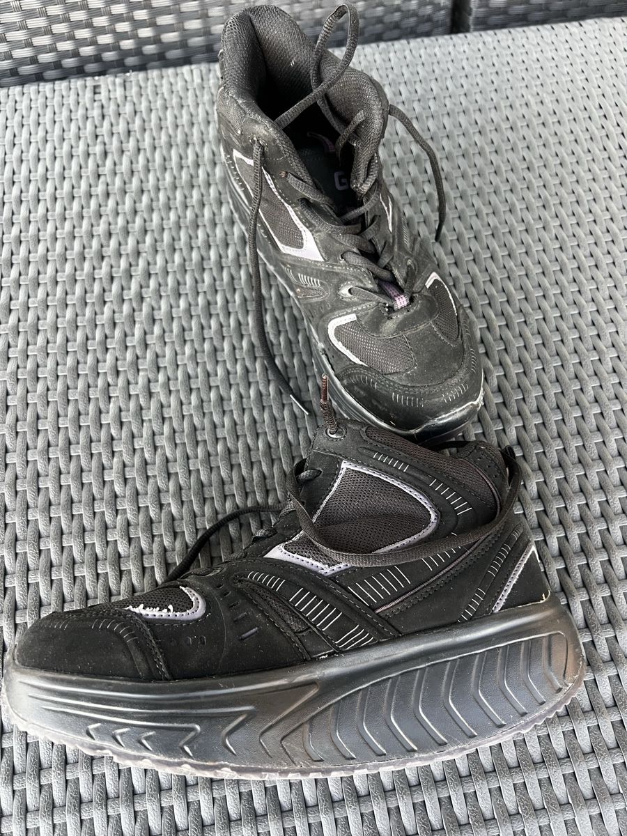 Chaussures femmes: Wanderschuhe – D'occasion à Bülach par Cucculi 1