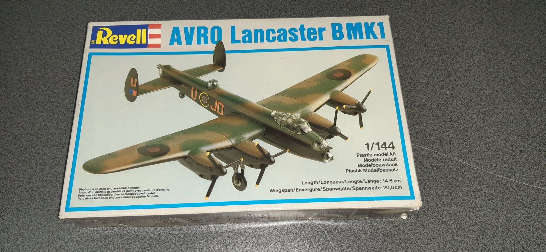 Revell Kit di modellismo & Modellini statici: Avro Lancaster 1:144 REVELL – Usato da Fehraltorf venduto da STEMAC01TK