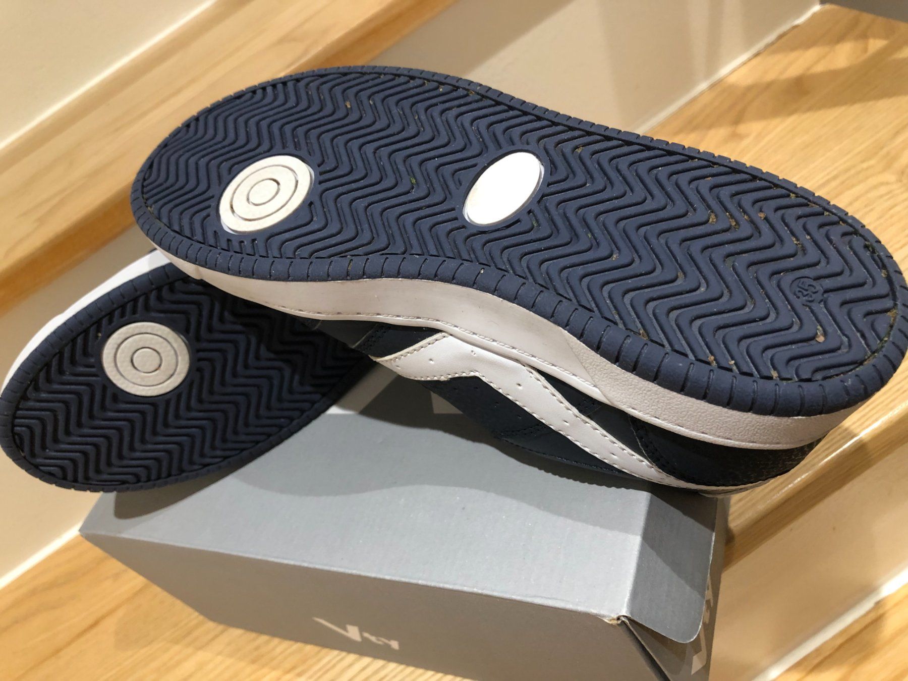 Victory Chaussures garçon: Victory / Vty Sneaker - Jungen Gr. 35 – D'occasion à Bonstetten par Magnum2 5