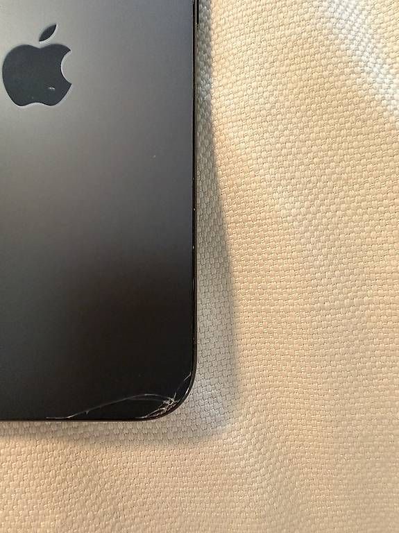 Telefoni cellulari / Smartphones: iPhone 15 Pro Max 512 GB – Usato da Adligenswil venduto da TST04 3