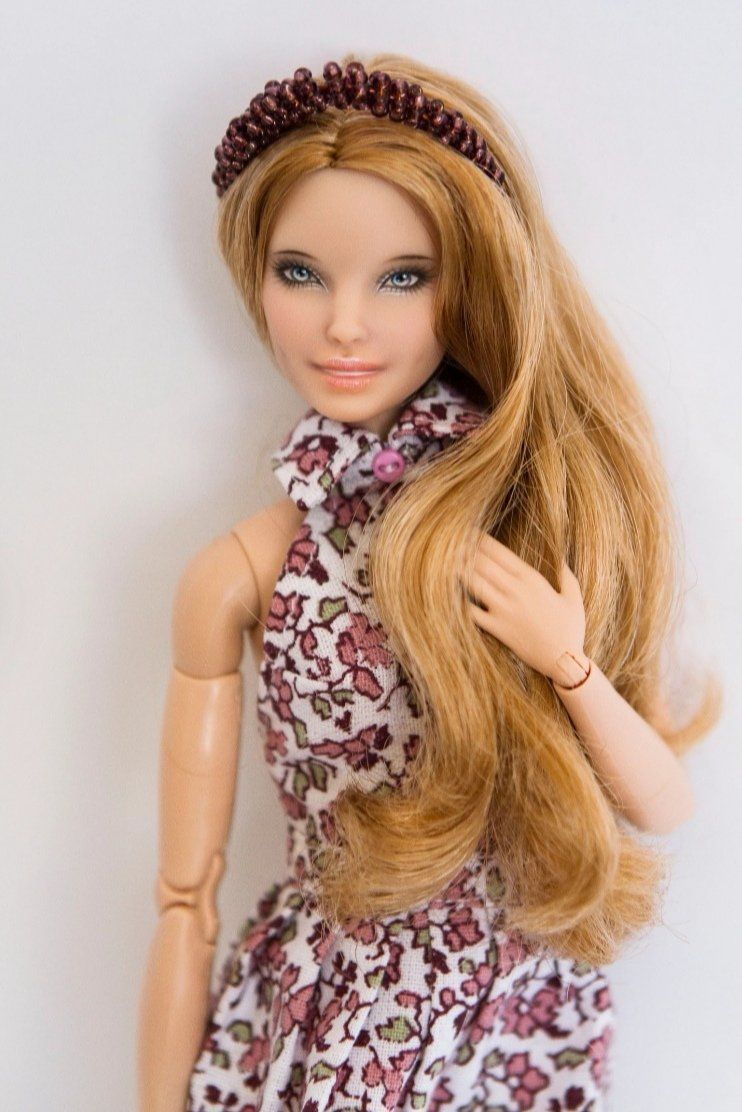 Bambole: Repainted Barbie / Einzelstück – Nuovo (secondo la descrizione) da Niederbipp venduto da kevintifu20 2
