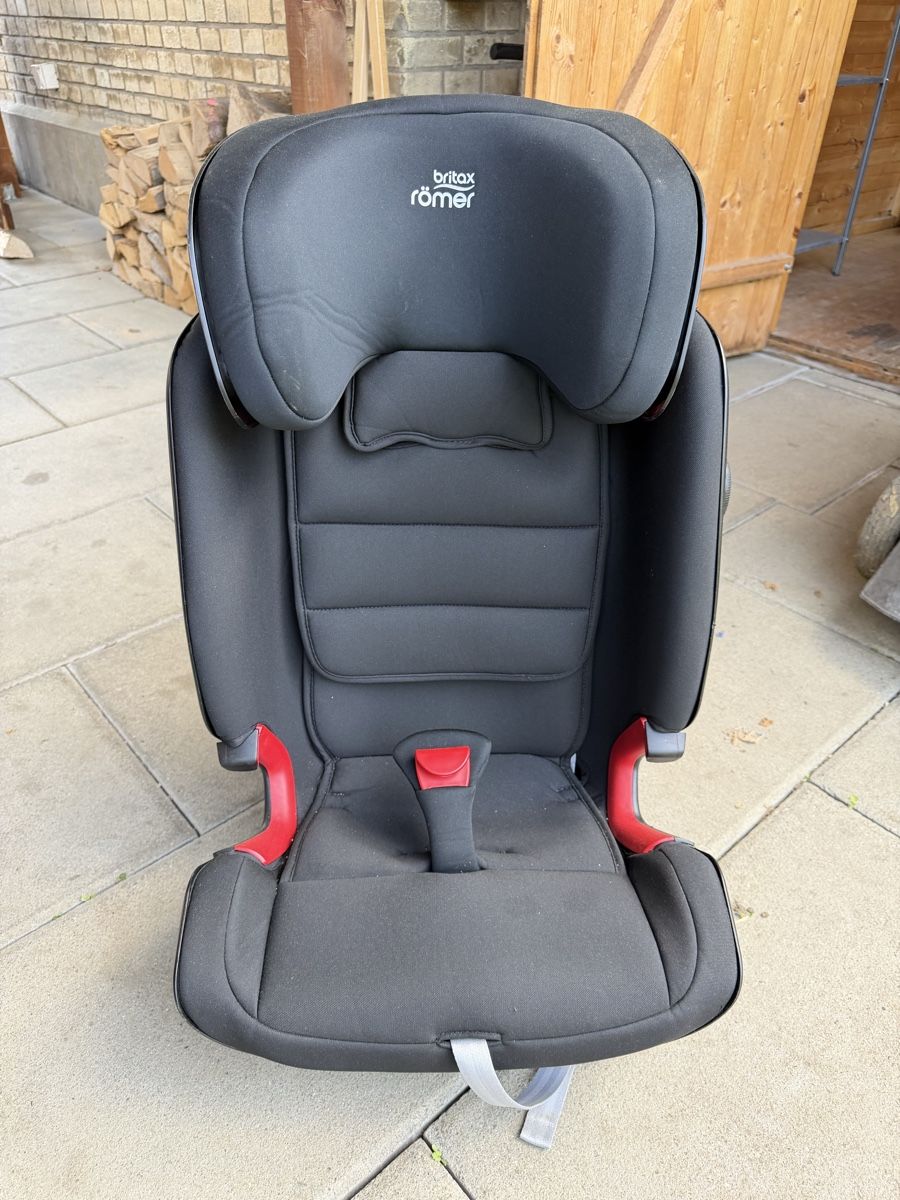 Britax Römer Seggiolini per auto: BRITAX RÖMER Advansafix IV R – Usato da Winterthur venduto da oberon6x 3