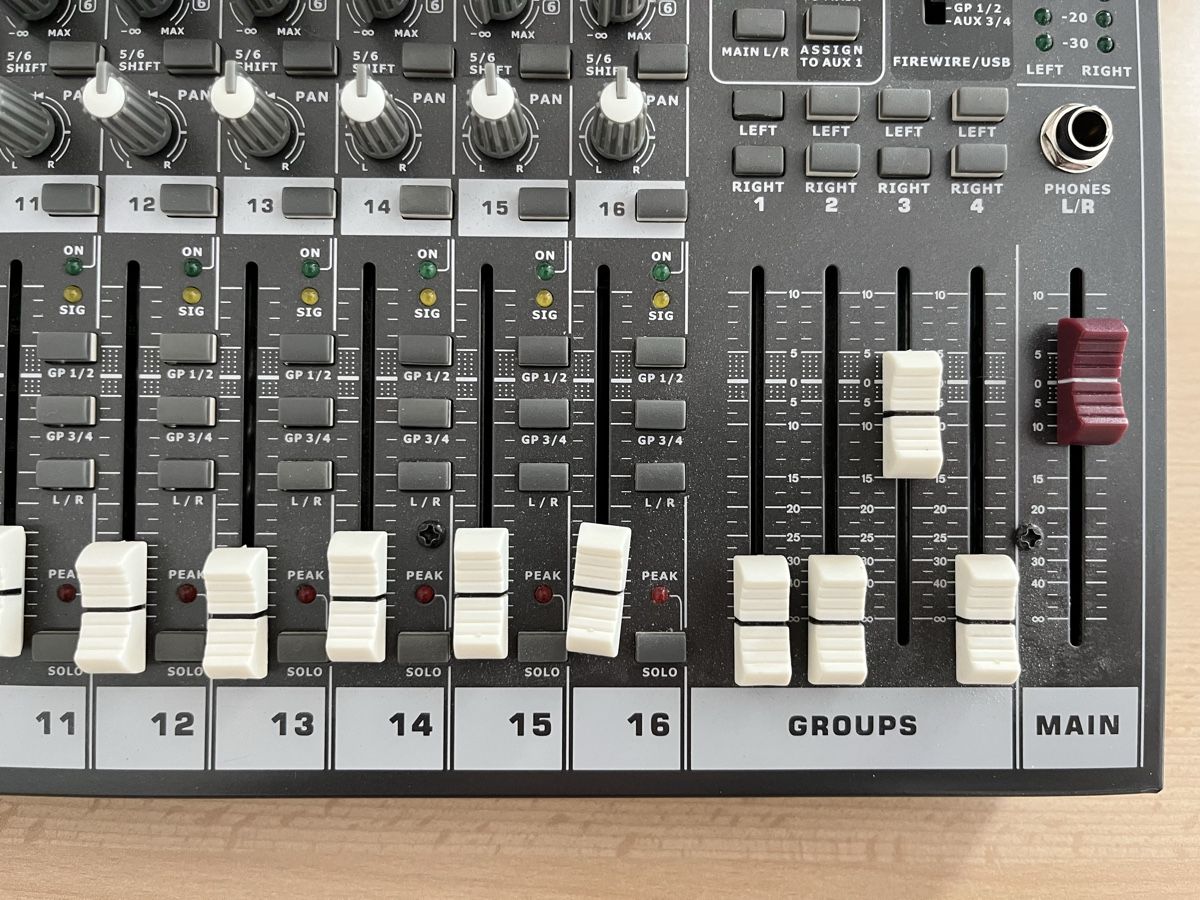 Console di mixaggio: Phonic Helix Board 24 Universal Mischpult mit USB & FireWire – Difettoso da Oberdorf SO venduto da NoHero 2