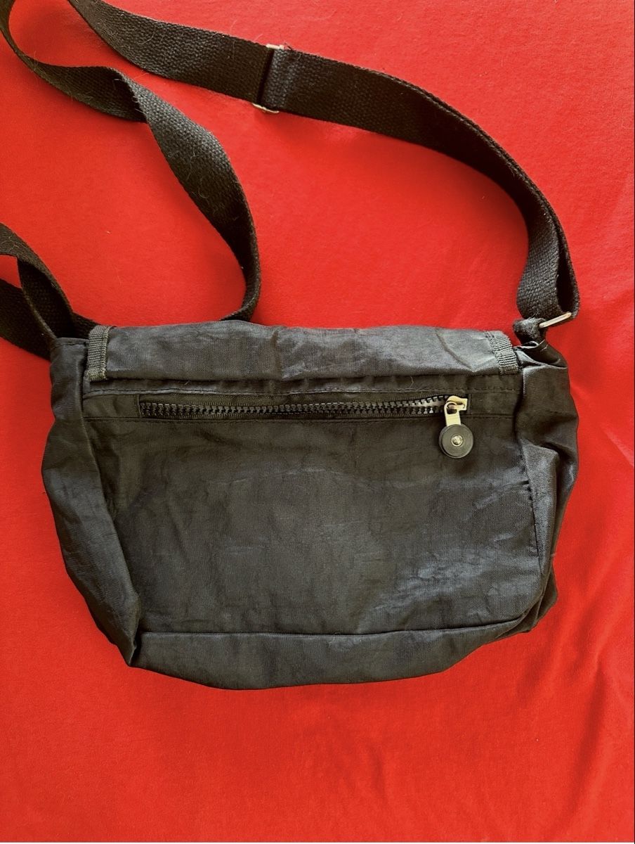 Autres vêtements & accessoires: Sac pochette noire neuve – Neuf avec emballage d'origine à Boussens par sko_9w6t 1