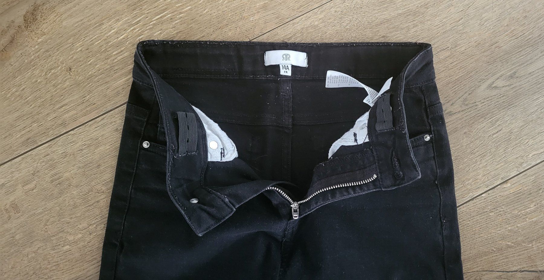 Pantaloni: Jeans schwarz, Gr. 146 – Usato da Biberist venduto da Nicelotti 1