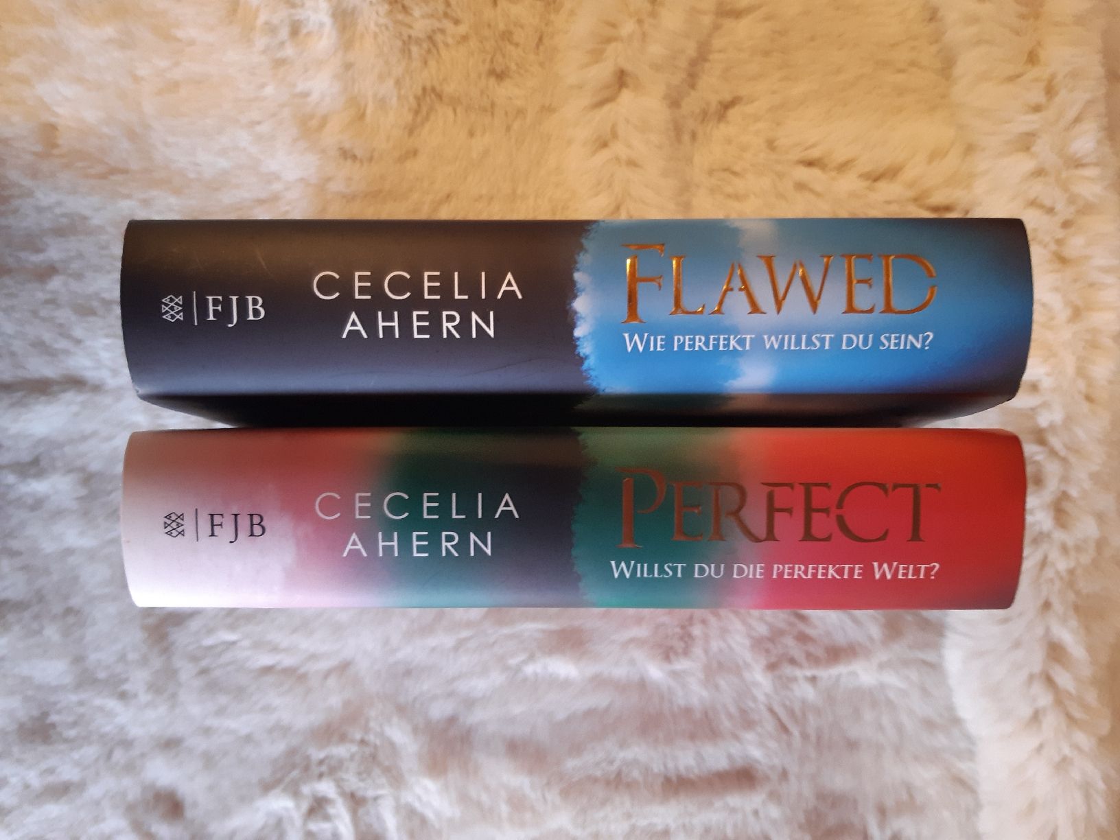 Bücher: Cecelia Ahern - Flawed und Perfect – Gebraucht aus Toffen von Gwunderegge77 2
