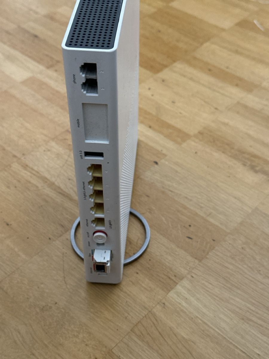 Swisscom Modem & Router: Internet Box von Swisscom, einwandfrei! – Usato da Uster venduto da Lija8610 1